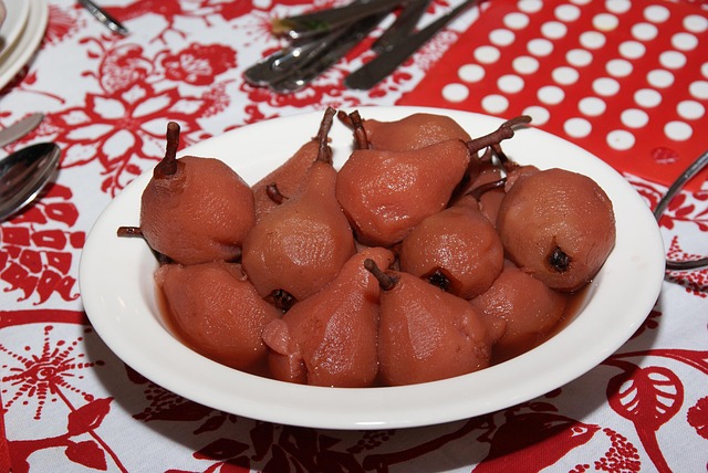 Fra traditionel til trendy: Julefrokostmenuer på papirfabrikken 2025